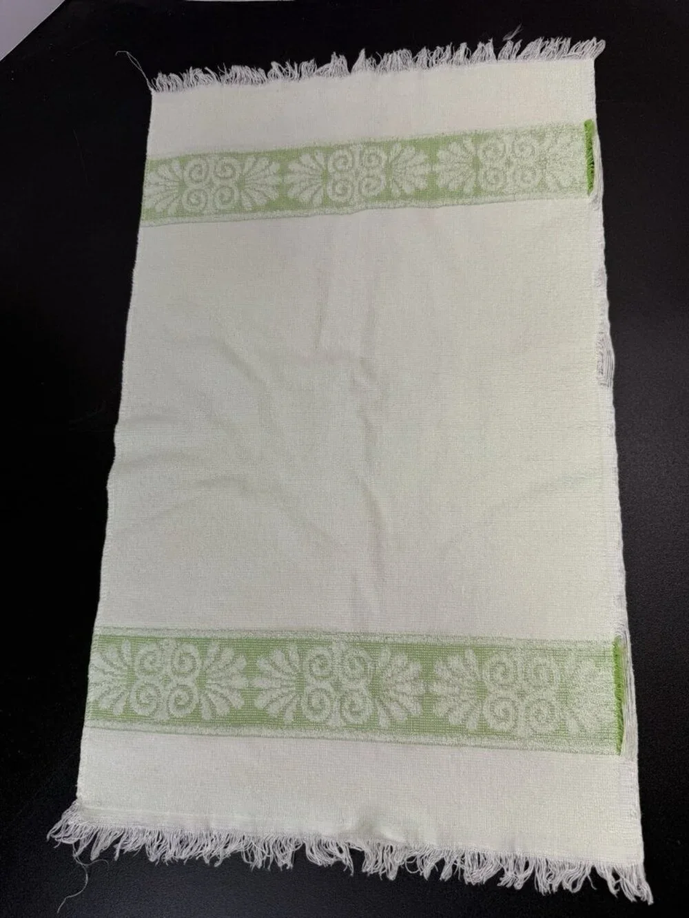 4 Vintage Cannon Monticello Light Green Hand Towels Santa Cruz Sculpted